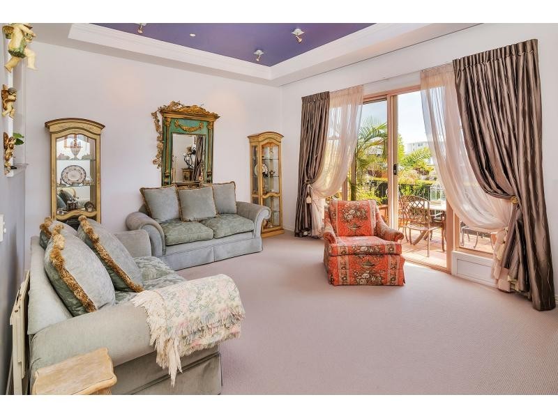 Villa 13/14 Pendraat Parade, Hope Island QLD 4212