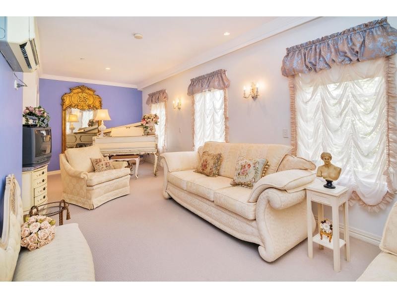 Villa 13/14 Pendraat Parade, Hope Island QLD 4212