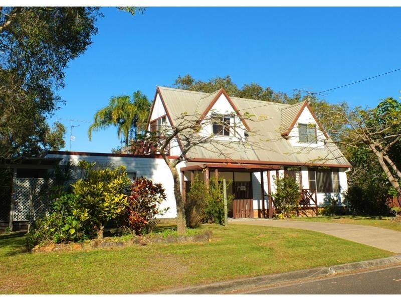 30 SORRENTO AVENUE, Coolum Beach QLD 4573