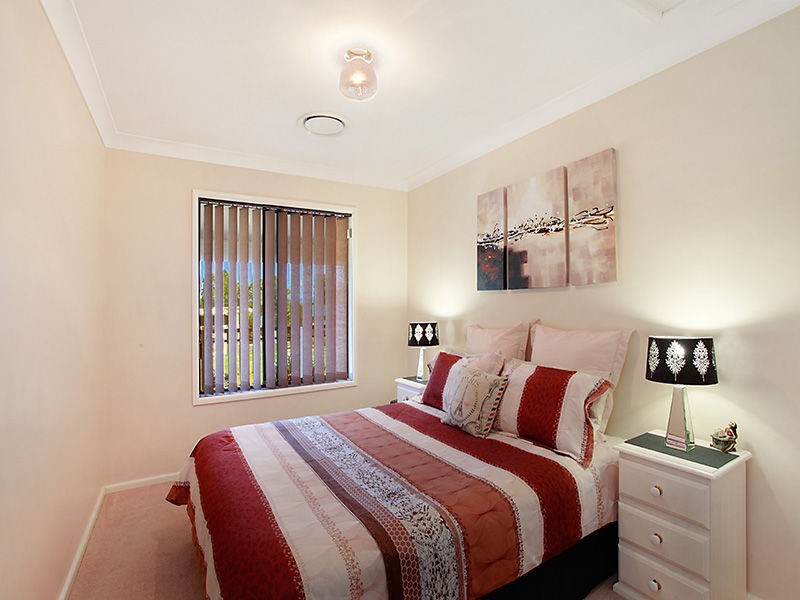 15 Gordon Avenue, Summerland Point NSW 2259