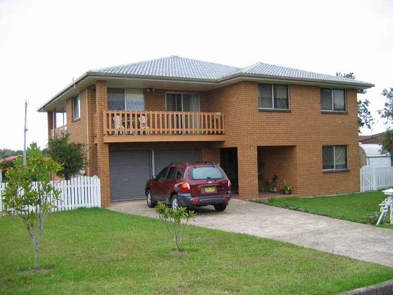 2 Rushby Drive, Old Bar NSW 2430