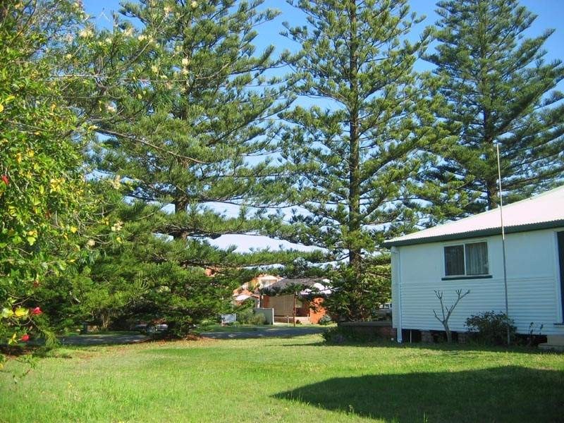 23-27 Lewis Street, Old Bar NSW 2430