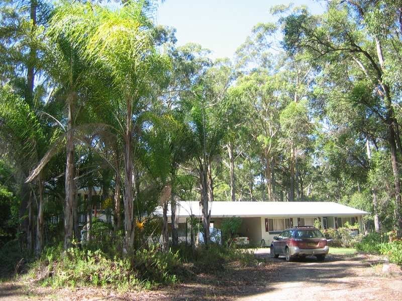 13 Scotts Road, Mitchells Island NSW 2430