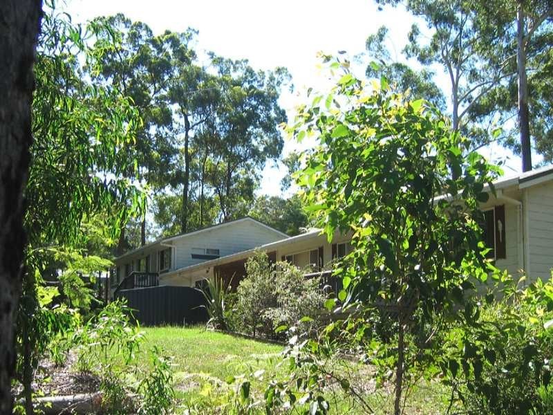 13 Scotts Road, Mitchells Island NSW 2430
