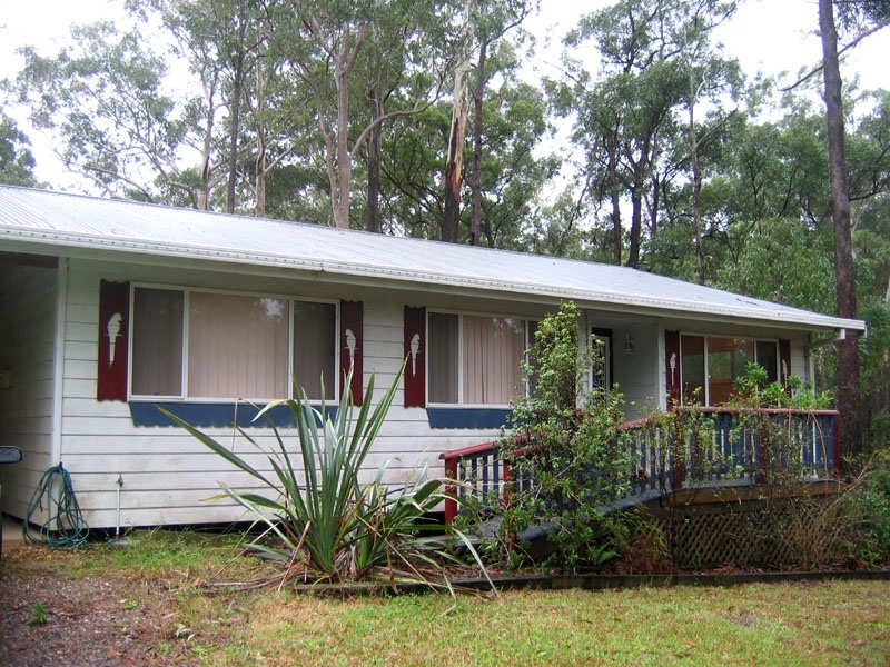 13 Scotts Road, Mitchells Island NSW 2430