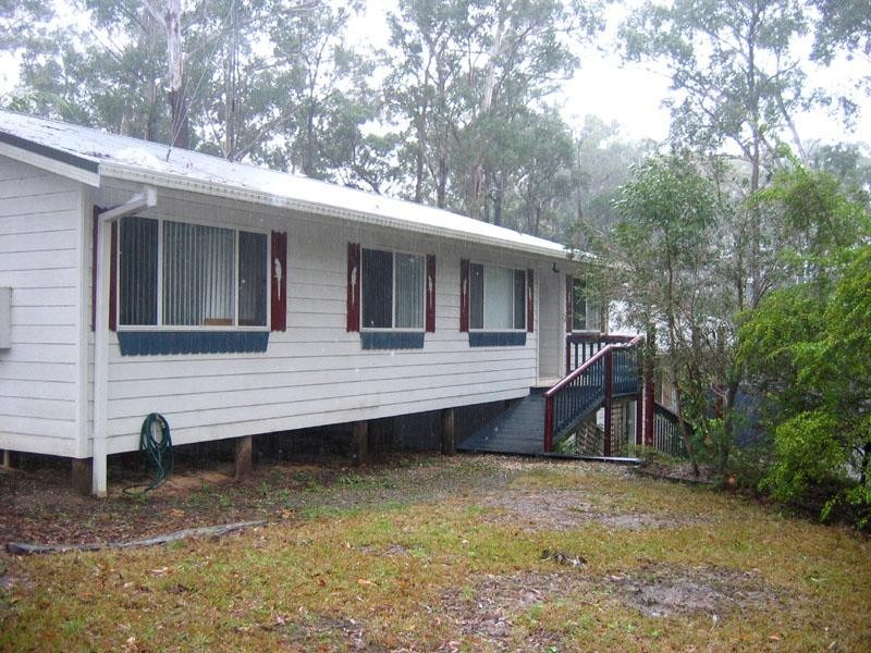 13 Scotts Road, Mitchells Island NSW 2430