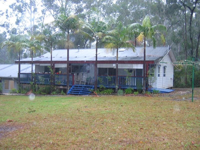 13 Scotts Road, Mitchells Island NSW 2430