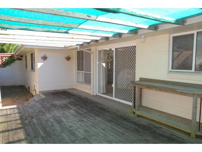 2/58 Old Bar Road, Old Bar NSW 2430