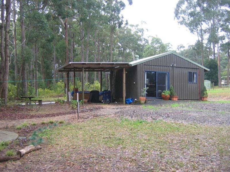 3 Voss Place, Mitchells Island NSW 2430