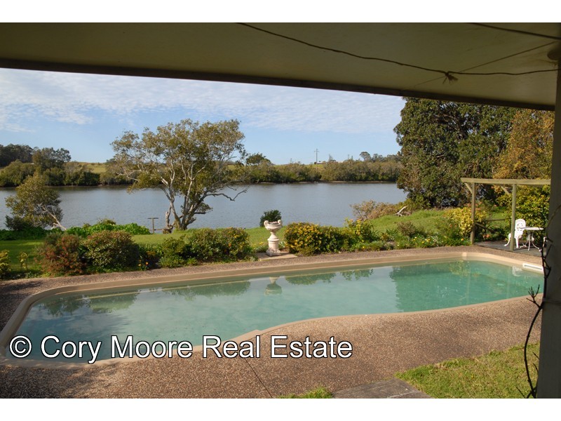 Oxley Island NSW 2430