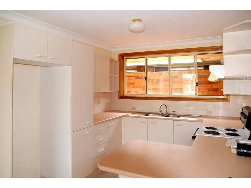 2/3 Silky Ash Close, Old Bar NSW 2430
