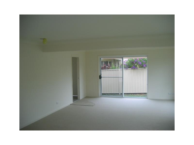 3/12 Connell Street, Old Bar NSW 2430