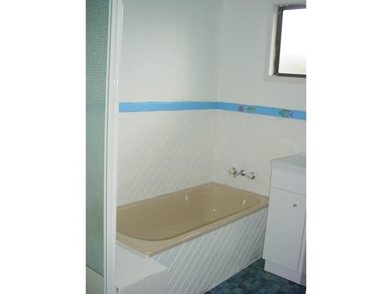 18 Upper Holborn Street, Deception Bay QLD 4508