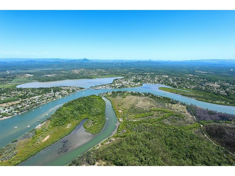 20 Noosa River Drive, Noosa North Shore QLD 4565