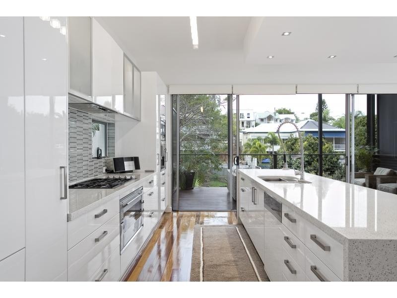 31 Pine Street, Hamilton QLD 4007