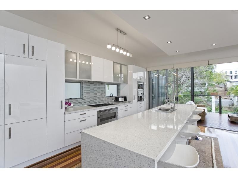 31 Pine Street, Hamilton QLD 4007