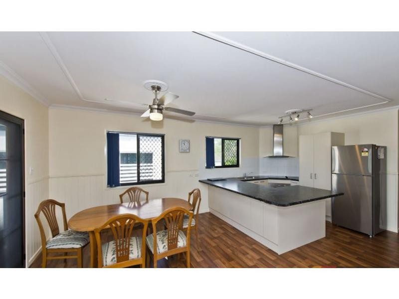 93 Esplanade  North, Deception Bay QLD 4508