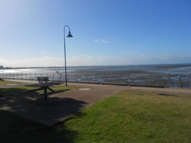 93 Esplanade  North, Deception Bay QLD 4508