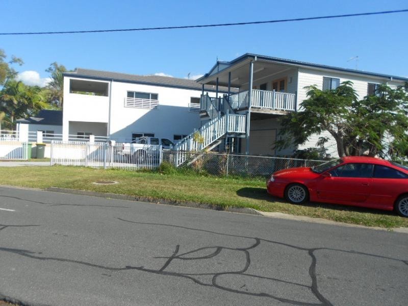 93 Esplanade  North, Deception Bay QLD 4508
