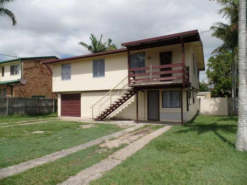 8 Seaview Parade, Deception Bay QLD 4508