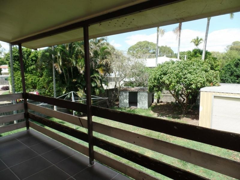 8 Seaview Parade, Deception Bay QLD 4508