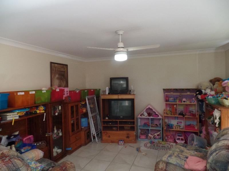 Rothwell QLD 4022