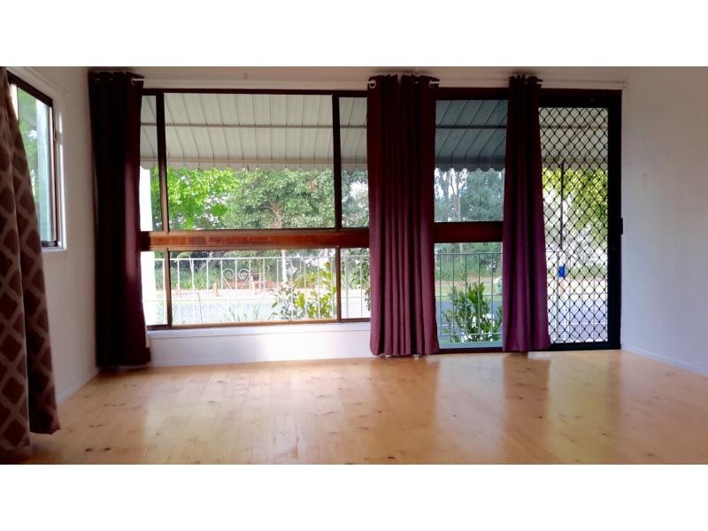 21 Captain Cook Parade, Deception Bay QLD 4508