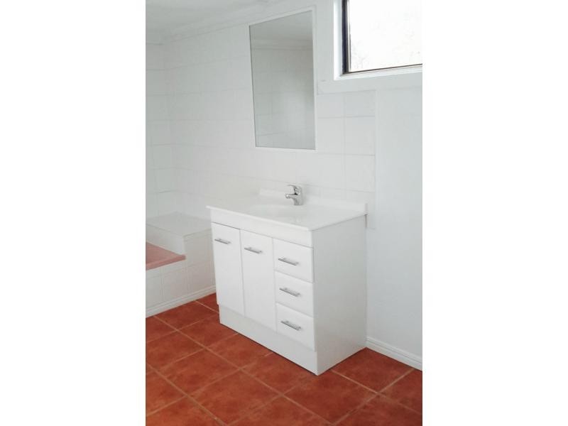 21 Captain Cook Parade, Deception Bay QLD 4508