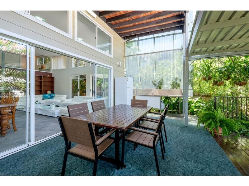 29 Agnes Street, Auchenflower QLD 4066