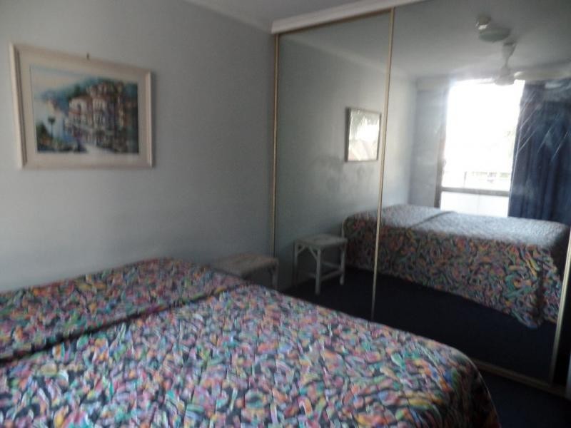 9/2940 Gold Coast Highway, Surfers Paradise QLD 4217