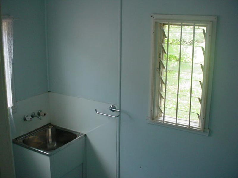 596 Oxley Avenue, Scarborough QLD 4020