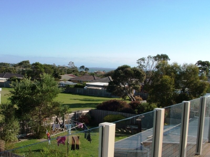 27 Back Beach Road, San Remo VIC 3925