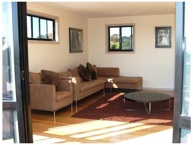 27 Back Beach Road, San Remo VIC 3925