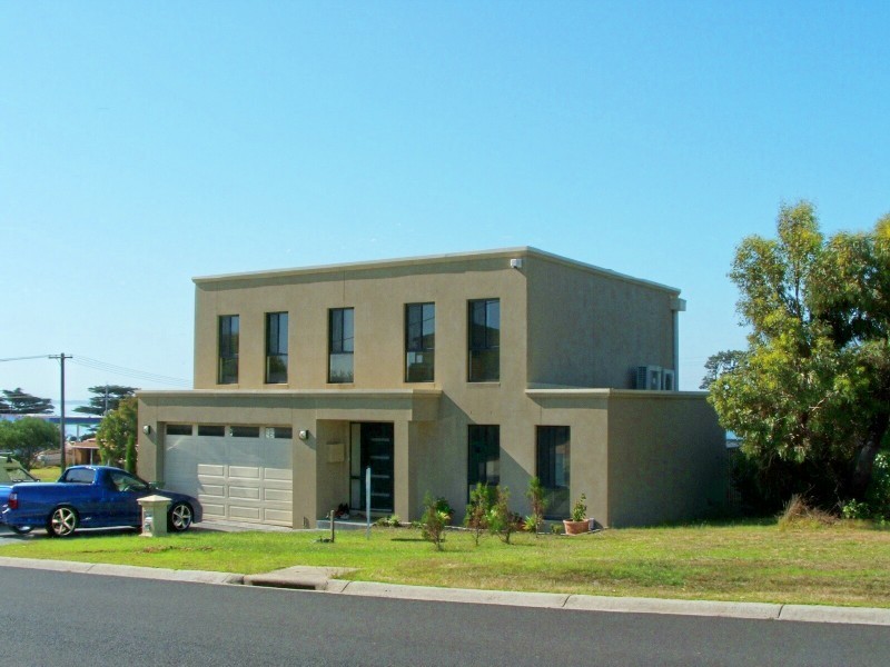 1/44 Genista Street, San Remo VIC 3925