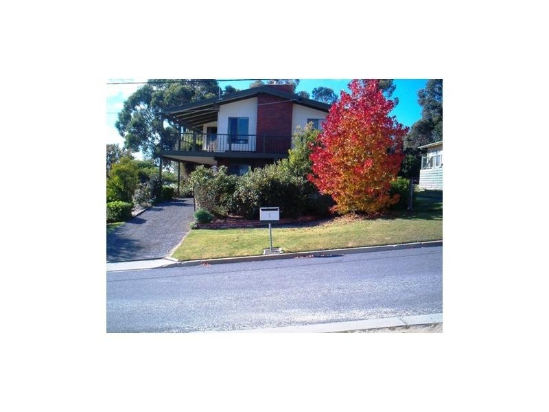 1 Robinson Crescent, Grantville VIC 3984