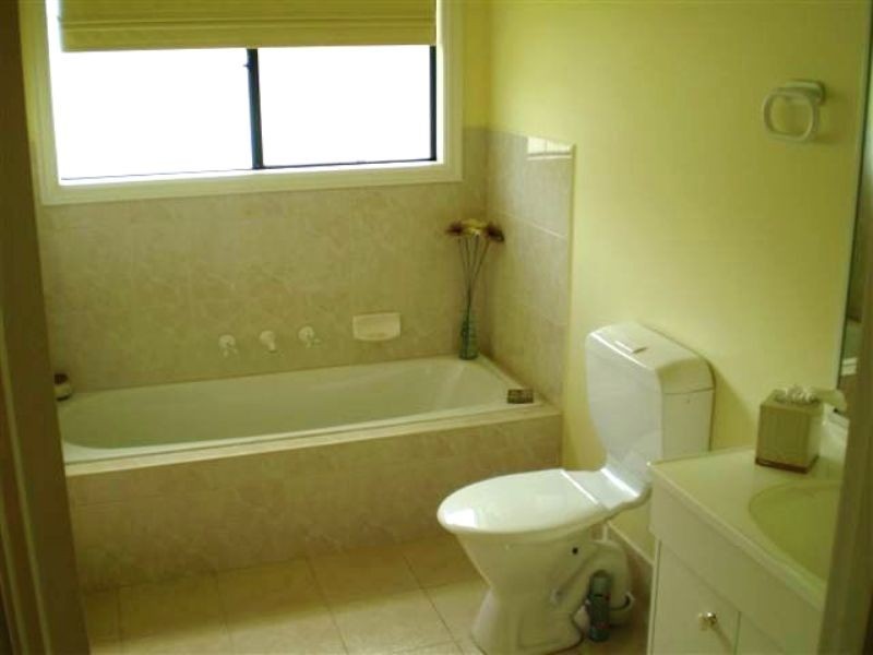 2 Hopkins Drive, Grantville VIC 3984