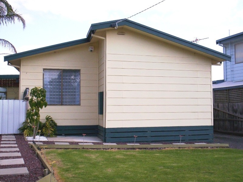 24 Sonia Crescent, Pioneer Bay VIC 3984