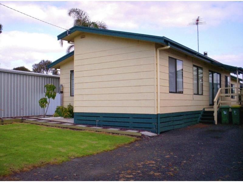 24 Sonia Crescent, Pioneer Bay VIC 3984