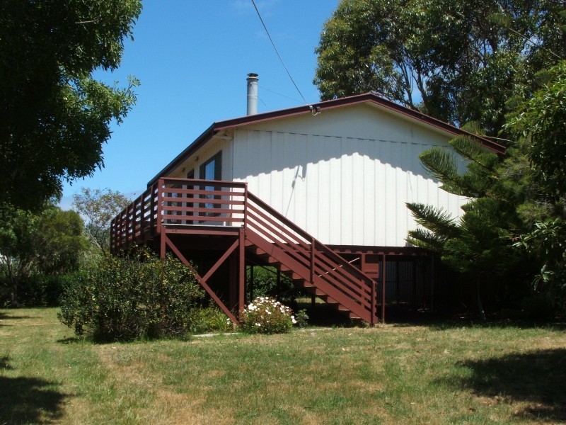 35 Sunnyside Avenue, Cape Woolamai VIC 3925
