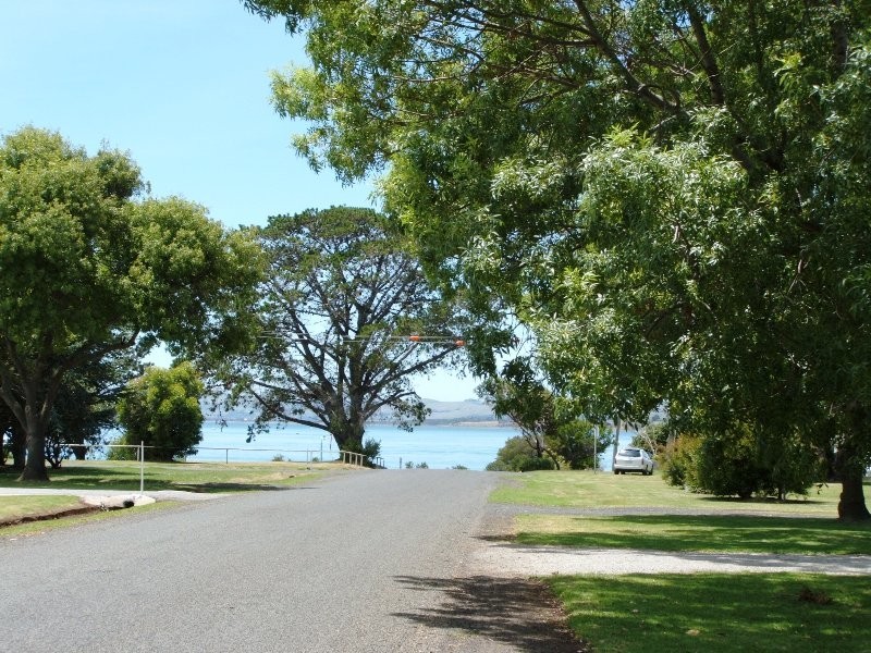 10 Anderson Street, Newhaven VIC 3925