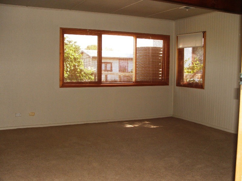 10 Anderson Street, Newhaven VIC 3925