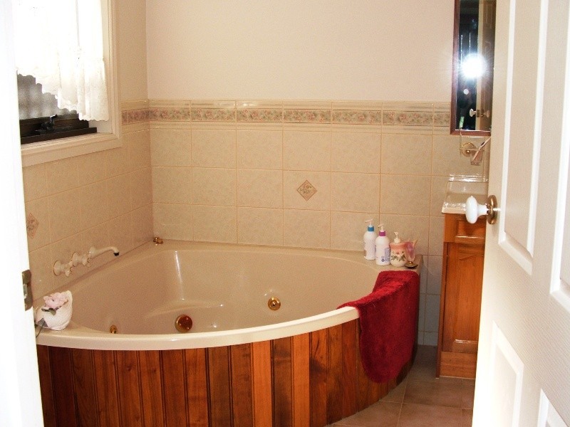 10 Bergin Grove, San Remo VIC 3925