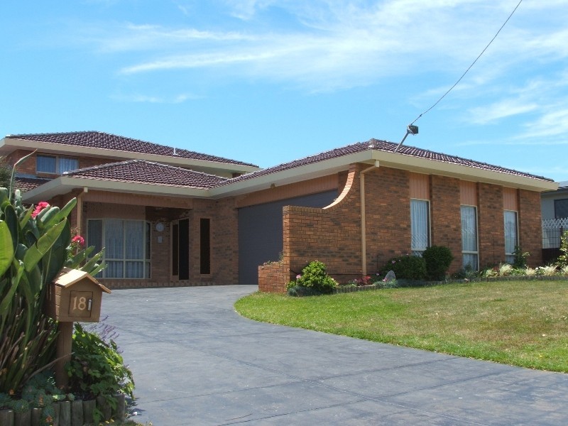 18 Genista Street, San Remo VIC 3925