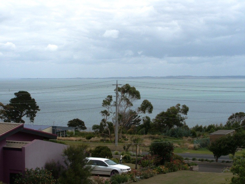 18 Genista Street, San Remo VIC 3925