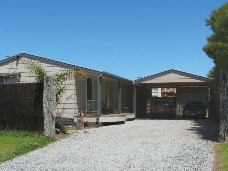 1 Seaspray Avenue, Cape Woolamai VIC 3925