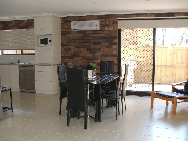 1/4 McHaffie Drive, Cowes VIC 3922