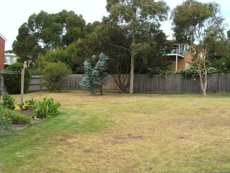 11 Tingara Close, San Remo VIC 3925