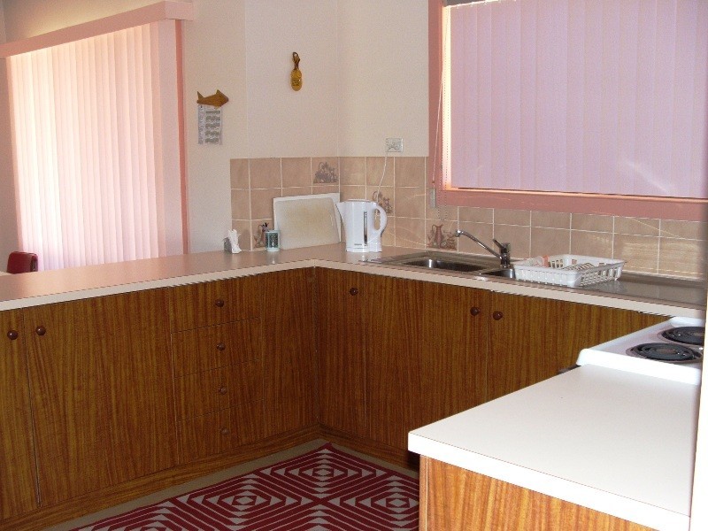 3 Robert Drive, Cowes VIC 3922