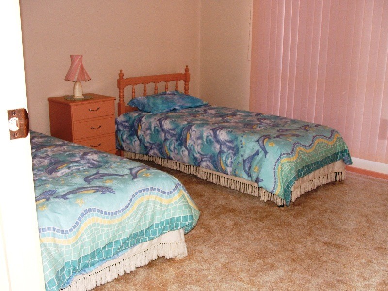 3 Robert Drive, Cowes VIC 3922