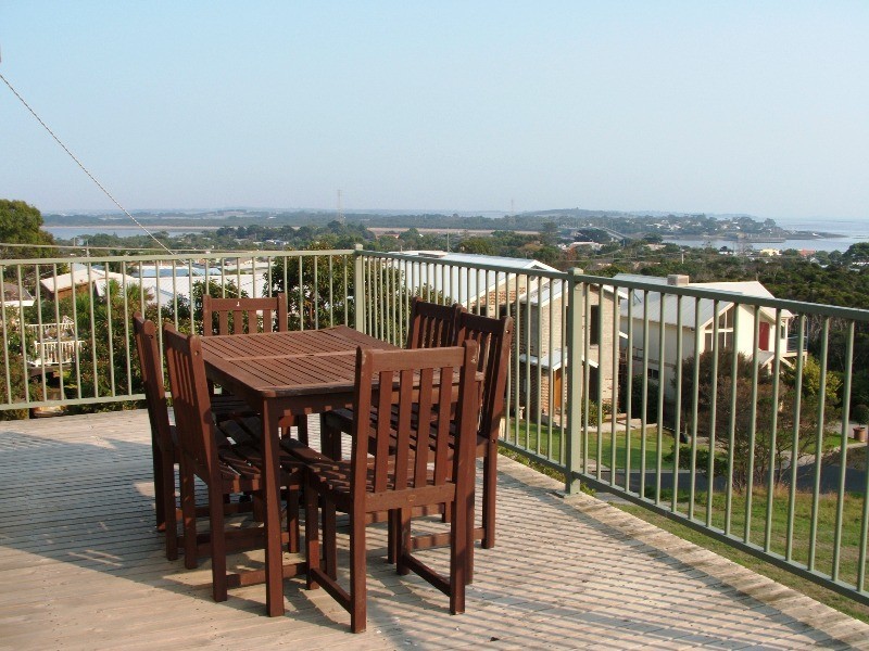 14 The Broadway, San Remo VIC 3925